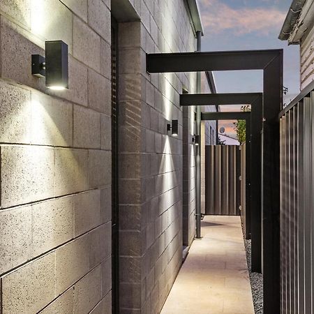 Derby Street Guesthouse Gaystay B&B Christchurch Bagian luar foto