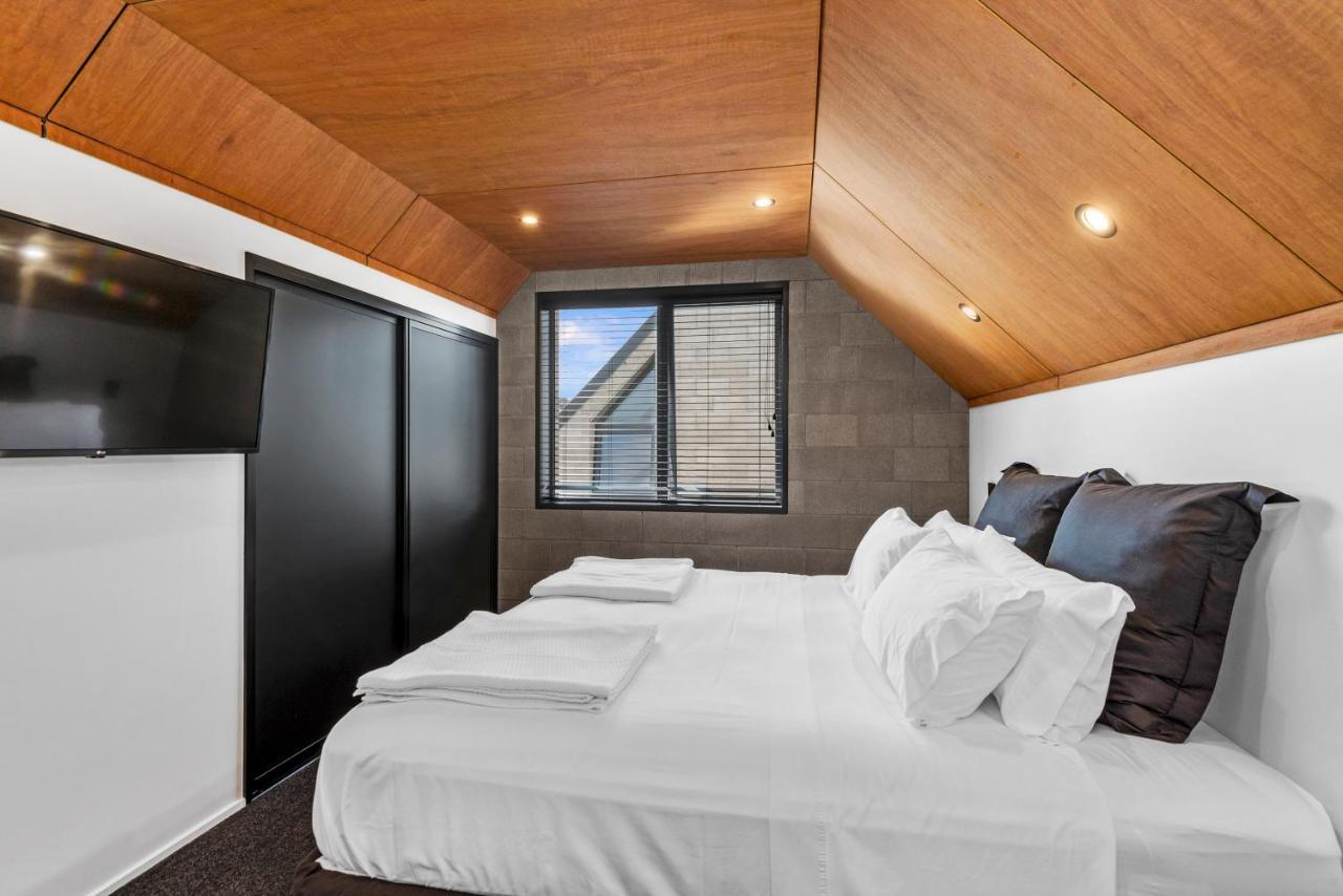 Derby Street Guesthouse Gaystay B&B Christchurch Bagian luar foto